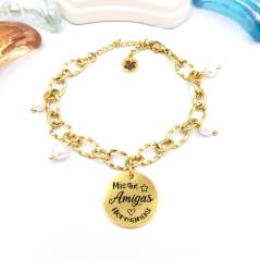 Pulsera de acero dorado personalizada para amigas con mensaje Más que amigas, hermanas. Regalos para amigas y bodas.